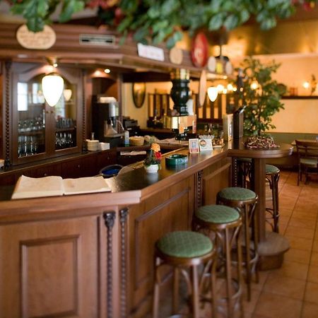 Hotel Xenia Sellin  외부 사진